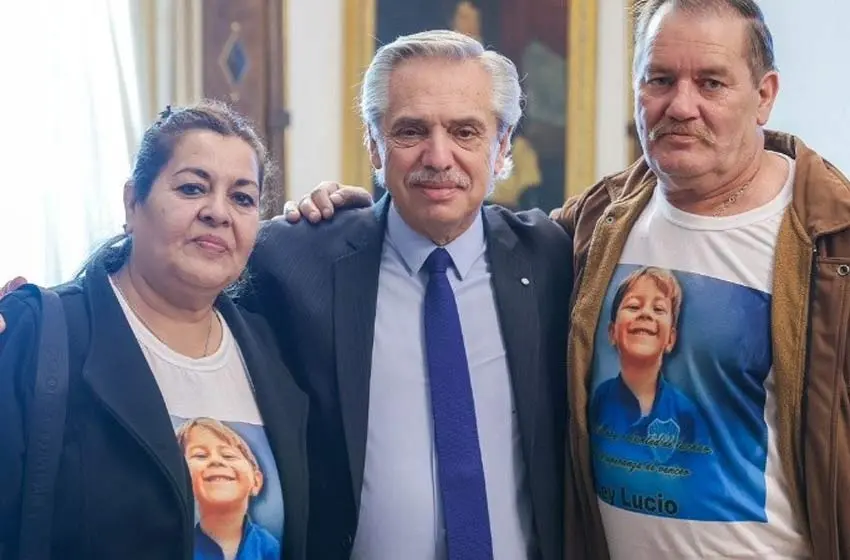 Alberto Fernández recibió en la Casa Rosada al abuelo de Lucio Dupuy