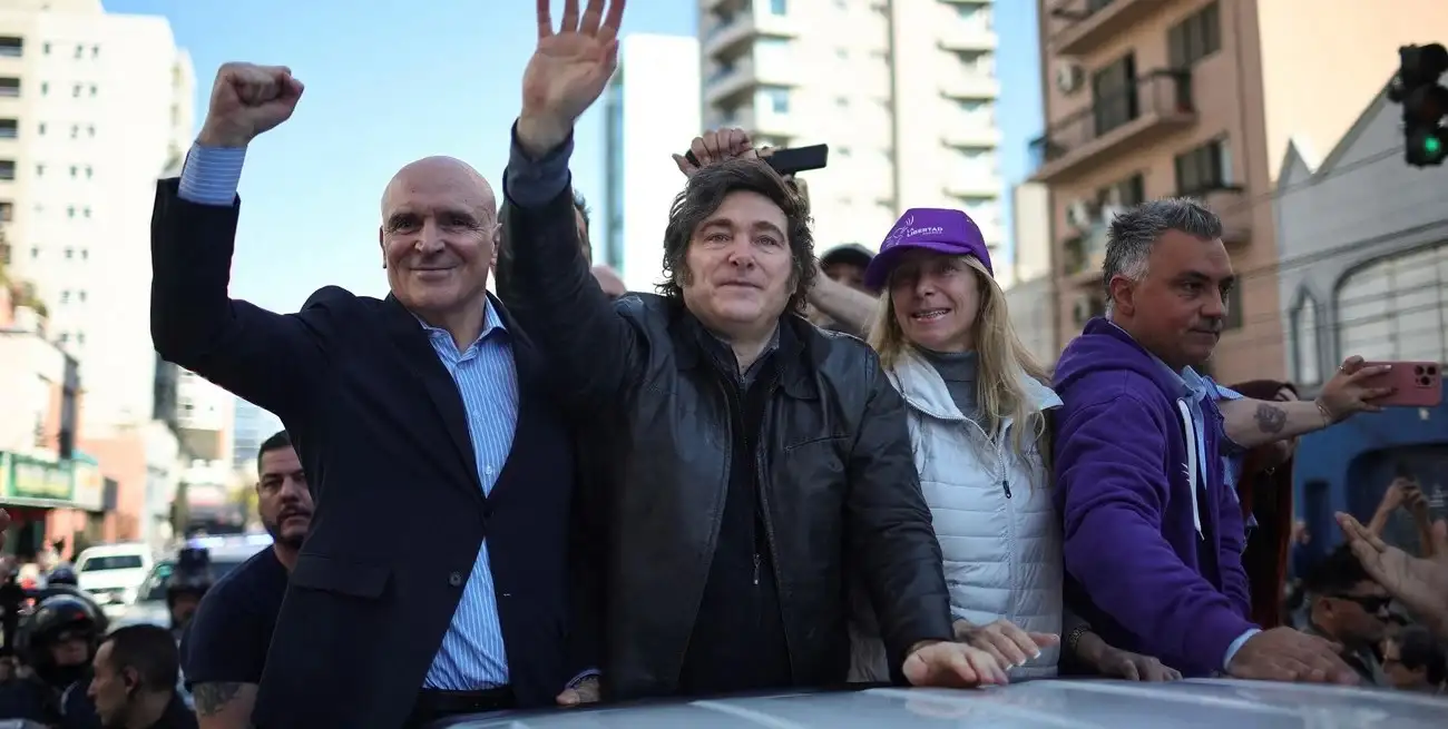 Espert y los hermanos Milei previo al ataque. Foto: Reuters