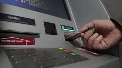 ¿Por qué algunos bancos aún no cambiaron el horario de atención?