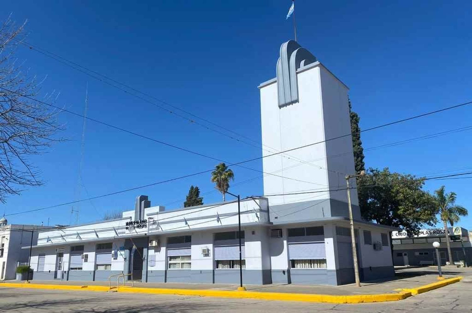 Un conflicto entre los empleados municipalidad y la intendencia frenó los servicios básicos a lo largo de tres meses.Foto: Gentileza.