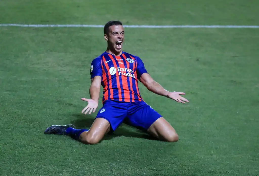 San Lorenzo busca hacer pie en una riesgosa visita