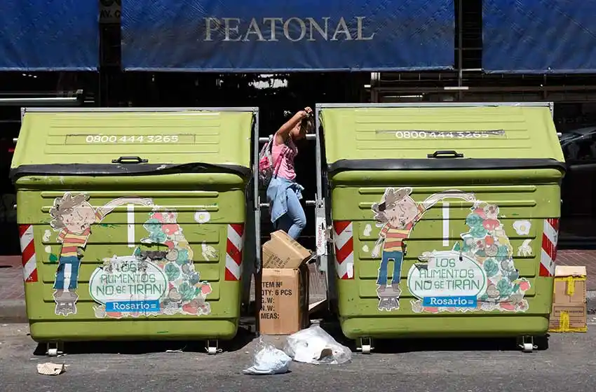 Rosario, un infierno: mucha basura y mucho calor