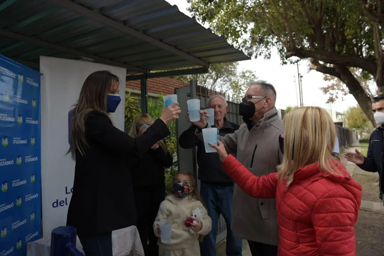 Ituzaingó: Descalzo y Galmarini habilitaron nuevo módulo de agua corriente