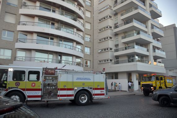 Principio de incendio en un departamento en Chacabuco al 400