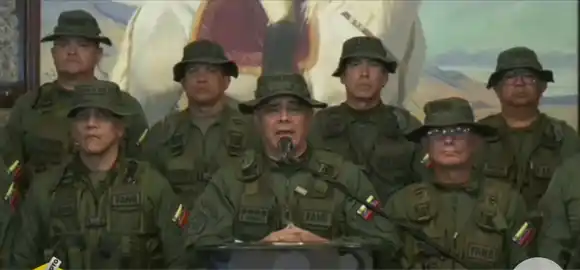 Vladimir Padrino: «estamos en presencia de un golpe de Estado» y ratifica proclamación de Nicolás Maduro