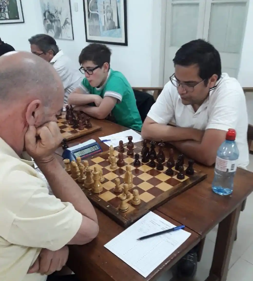 Gastón Magallán retuvo en forma invicta el título del Oficial Superior