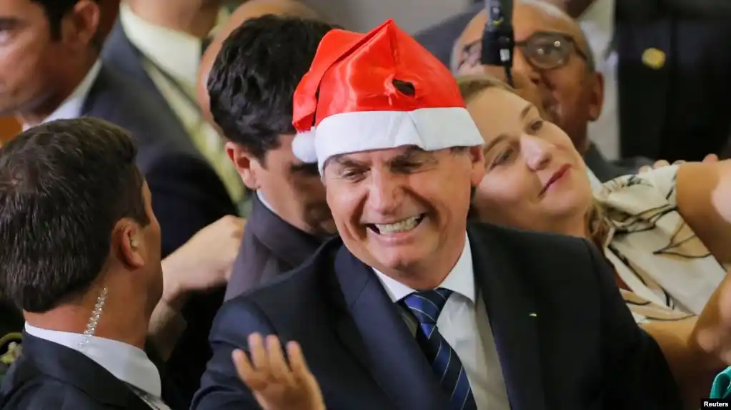 Brasil: Presidente Bolsonaro está en hospitalizado tras sufrir una caída