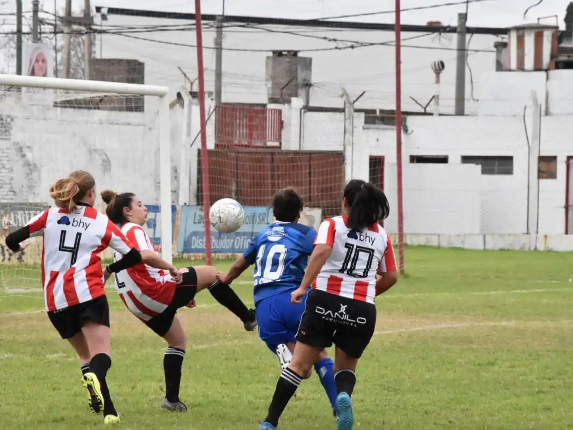 Cremosas y Leonas inician su participación en la la Copa femenina a nivel provincial.
