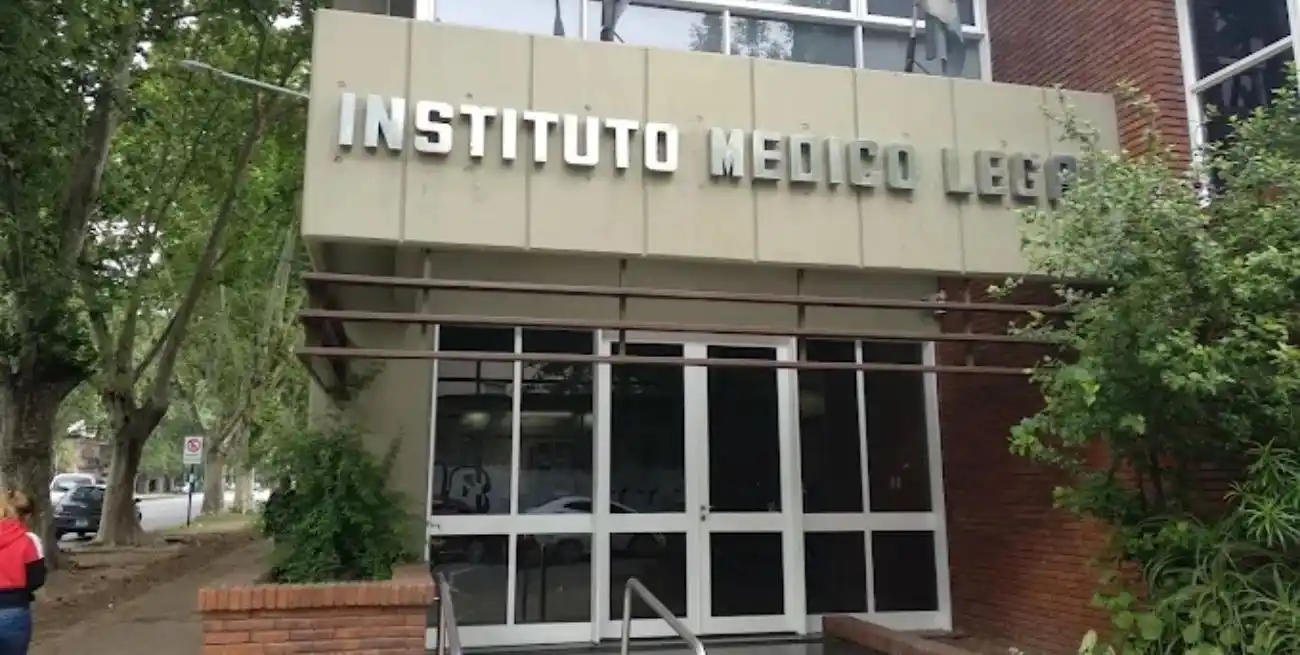 Instituto de Medicina Legal, dependiente del Poder Judicial.