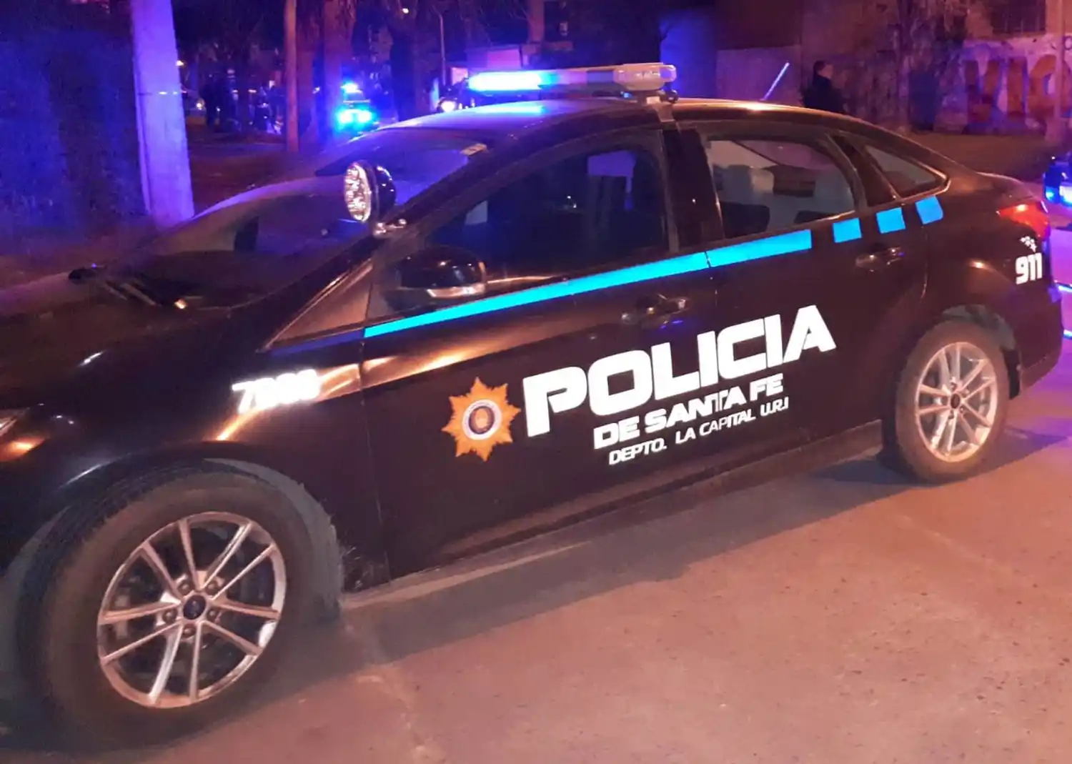 Pelea por su vida un joven acribillado en el noroeste de la ciudad