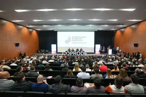 Más de 300 dirigentes participan del Congreso de Dirigentes Deportivos en la ciudad de Santa Fe