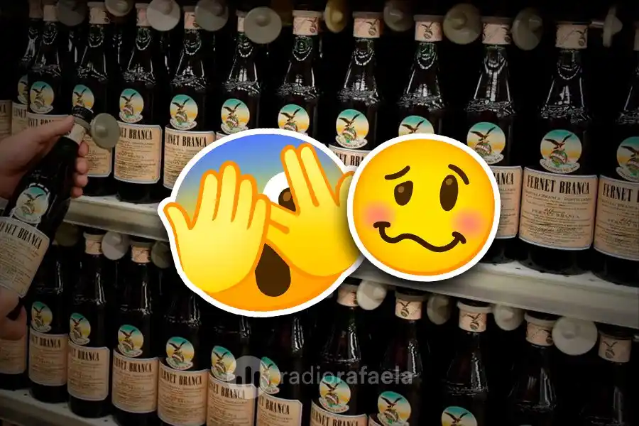 Solo en Córdoba: entró a robar en una vinoteca y lo encontraron borracho abrazado a un fernet