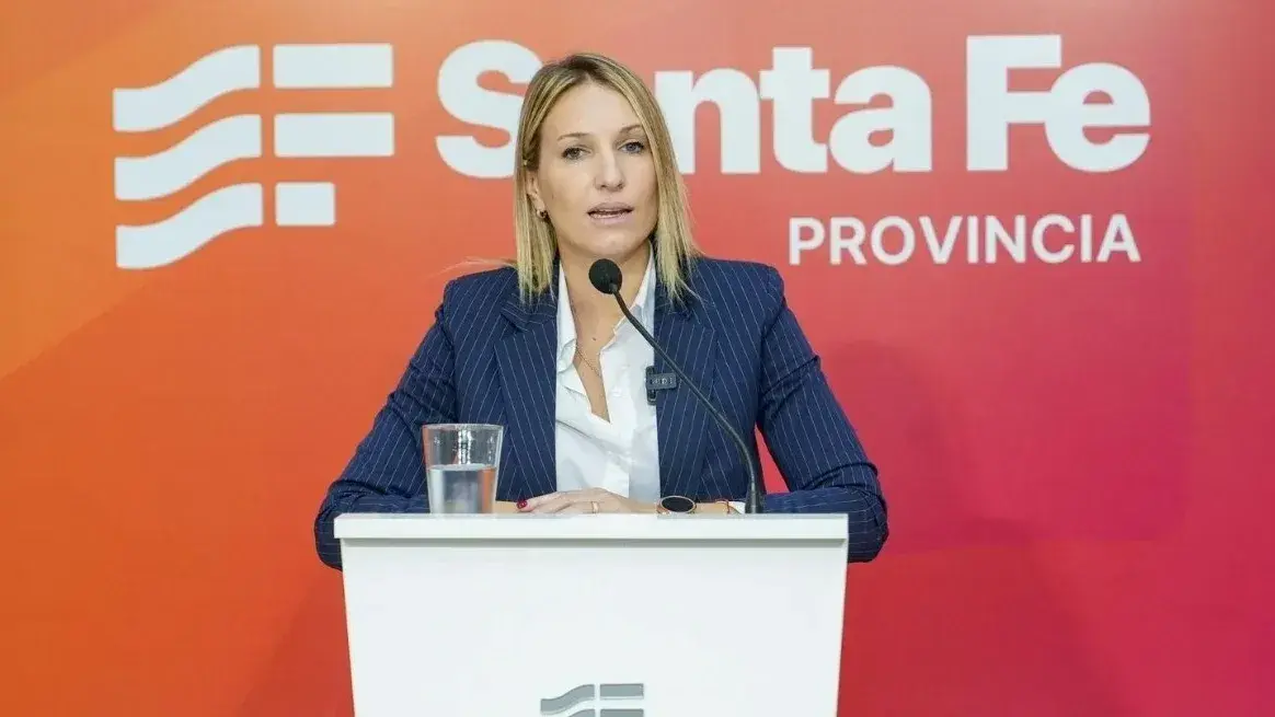 Santa Fe analiza un plan de refinanciación para aliviar deudas de trabajadores públicos y privados