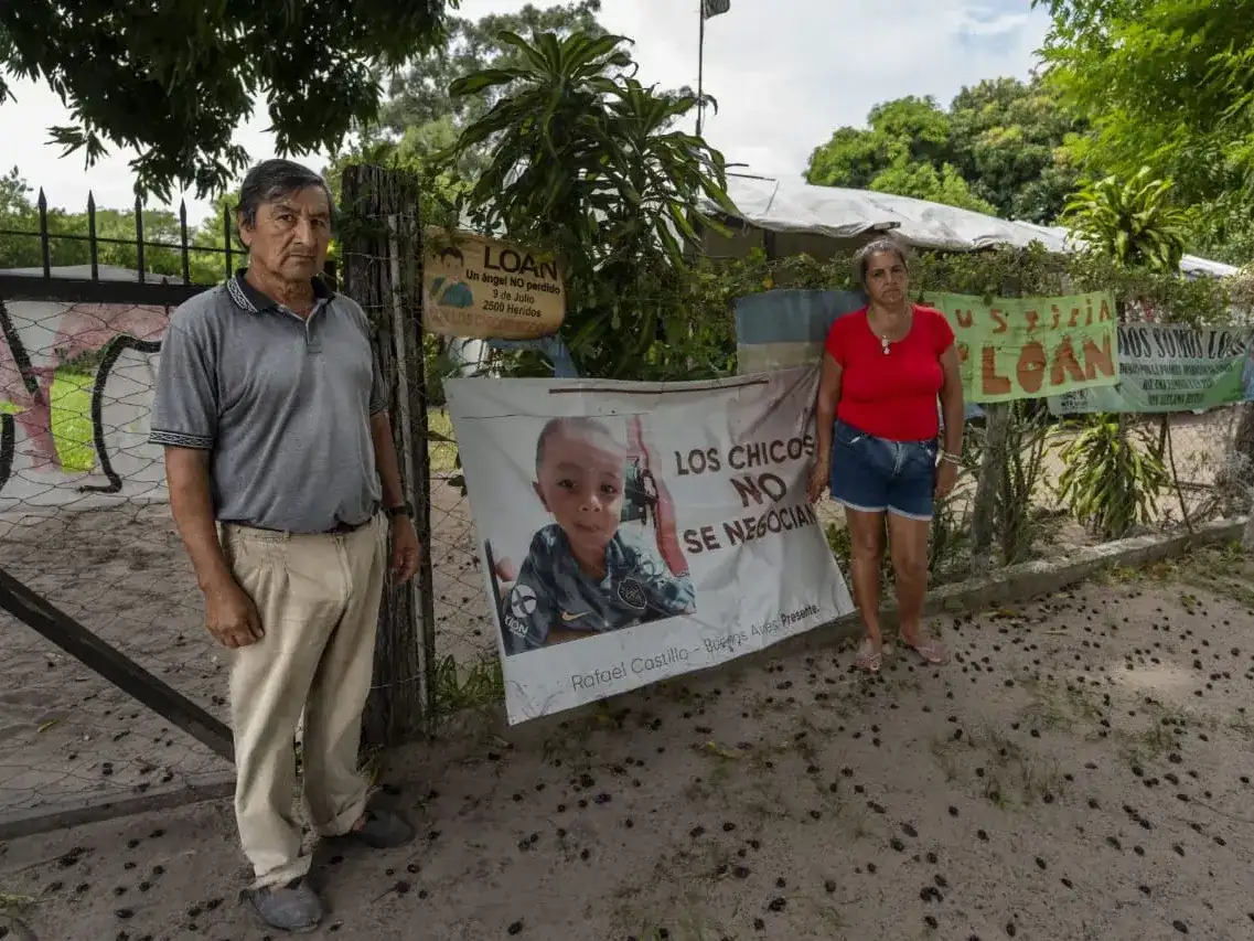 Los padres de Loan esperan que se conozca el destino del niño.