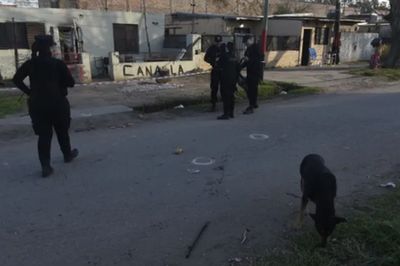 Rosario: asesinaron de un disparo a un hombre en barrio Gráfico
