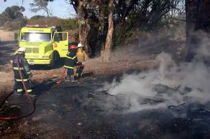 Instructores de Provincia y Nación dan charlas de prevención de incendios forestales