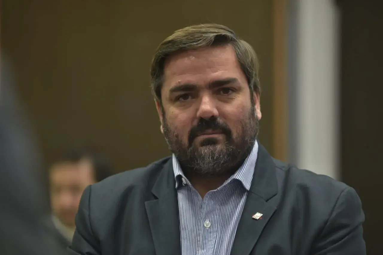 Balbín convoca al radicalismo bonaerense en un acto con fuerte mensaje electoral contra la gestión de Kicillof