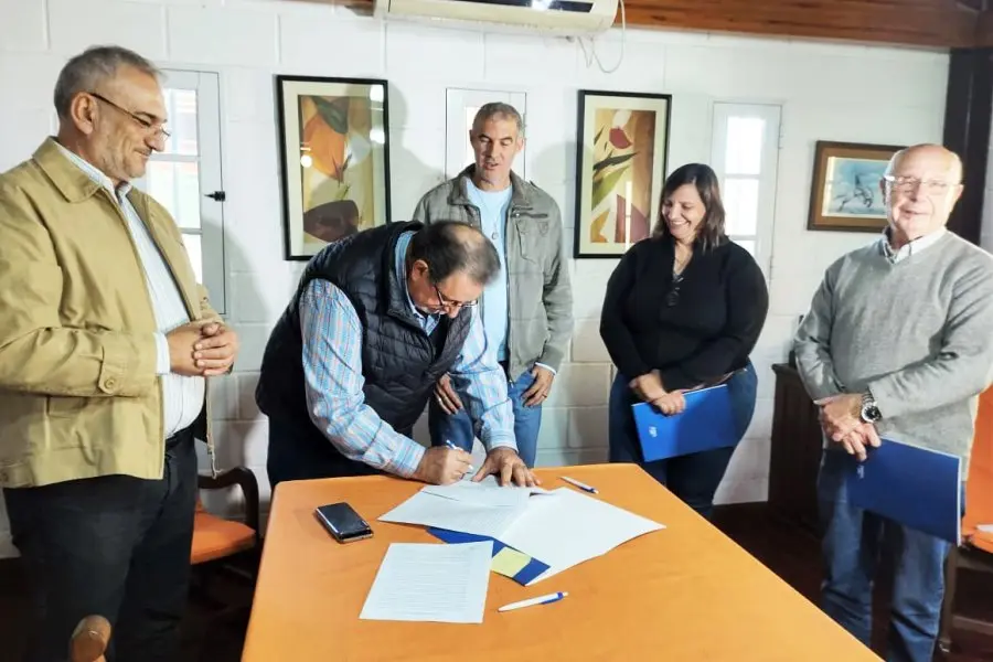Se firmaron convenios del Plan Incluir en Comunas del Departamento Castellanos