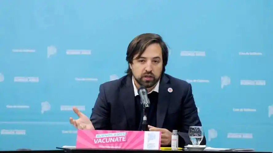 La Provincia anunció dosis extras para las personas viajeras que recibieron vacunas no aprobadas por la OMS