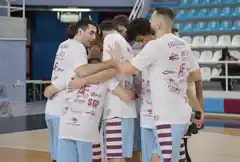 Mario Ghersetti anotó 10 puntos en la apretada caída de su equipo