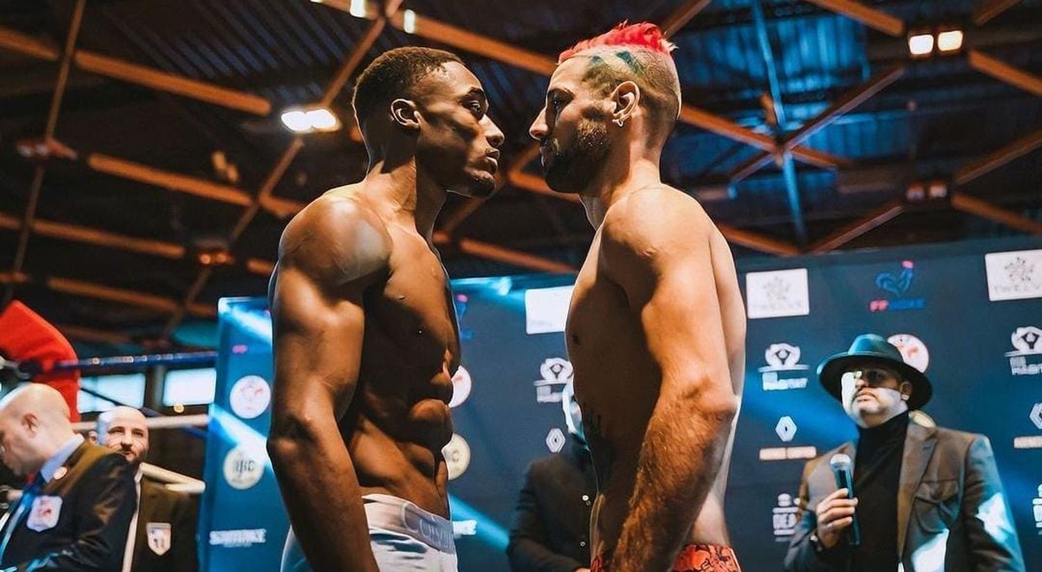 Samake y Bastida cara a cara en la primera pelea.