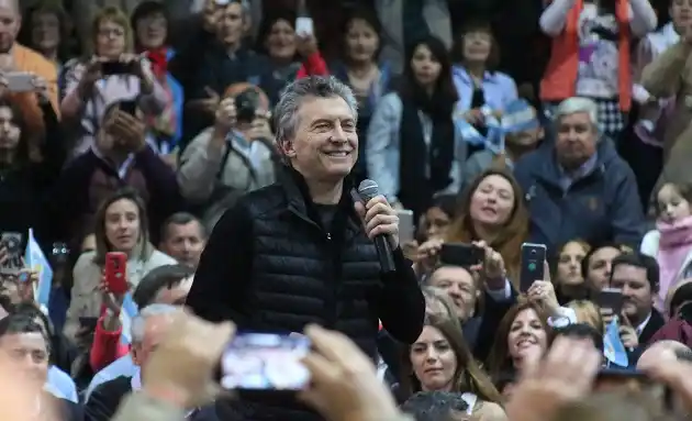 En una visita relámpago, Macri llega a la ciudad para respaldar a Melchiori