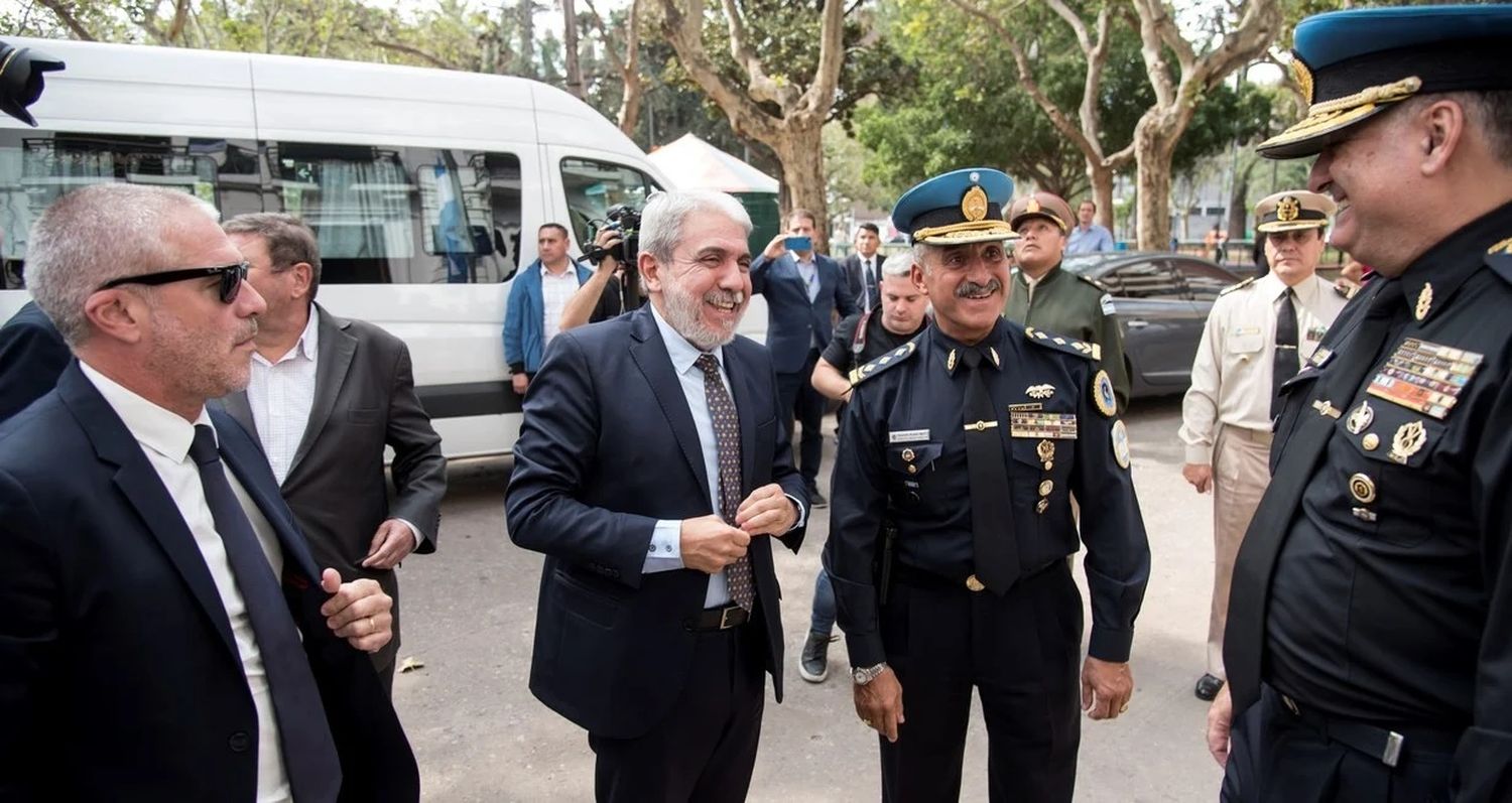 Rosario: Aníbal Fernández inauguró la nueva División Antidrogas de la Policía Federal