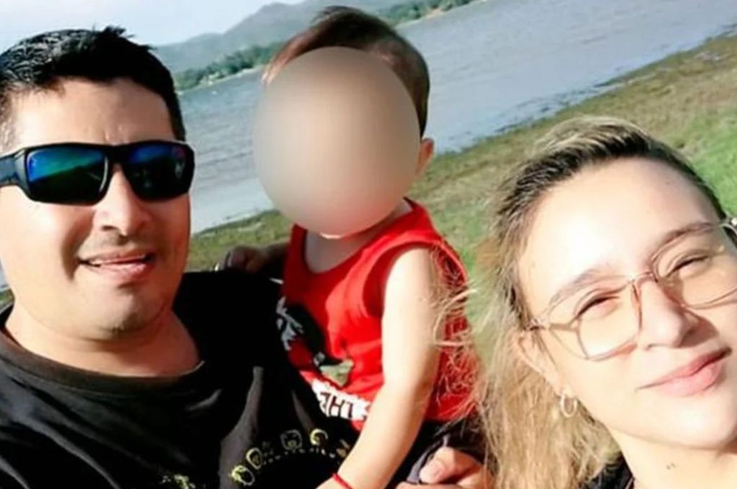 Impactante audio: una policía guía a una madre para que salve a su bebé ahogado