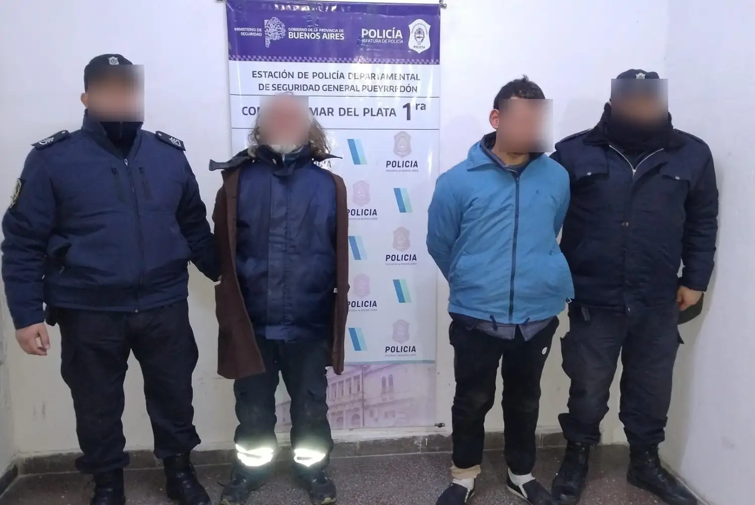 Los detenidos circulaban con una bolsa de arpillera en actitud sospechosa y llamaron la atención de los vecinos.
