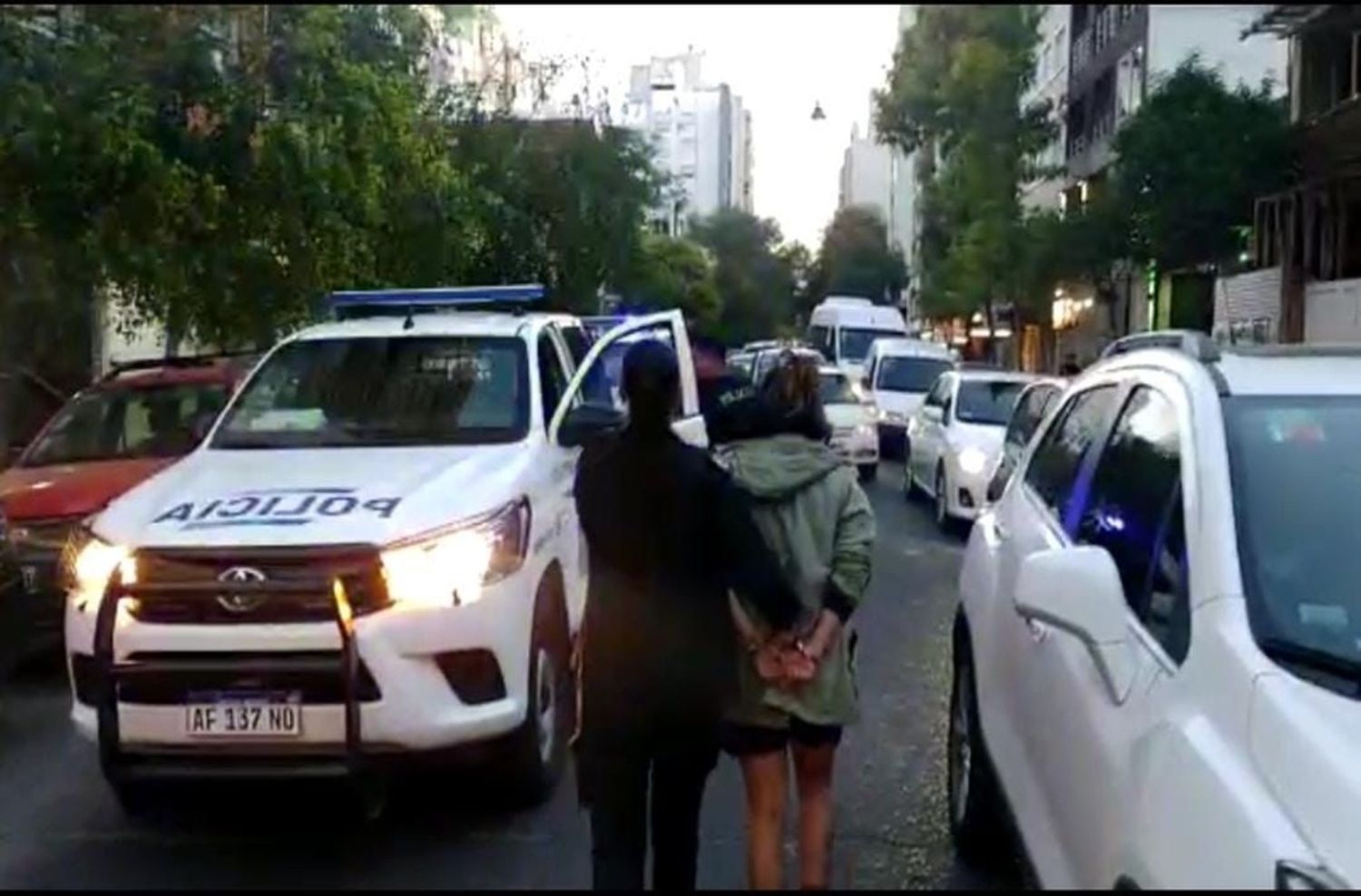 Detuvieron a dos limpiavidrios violentos