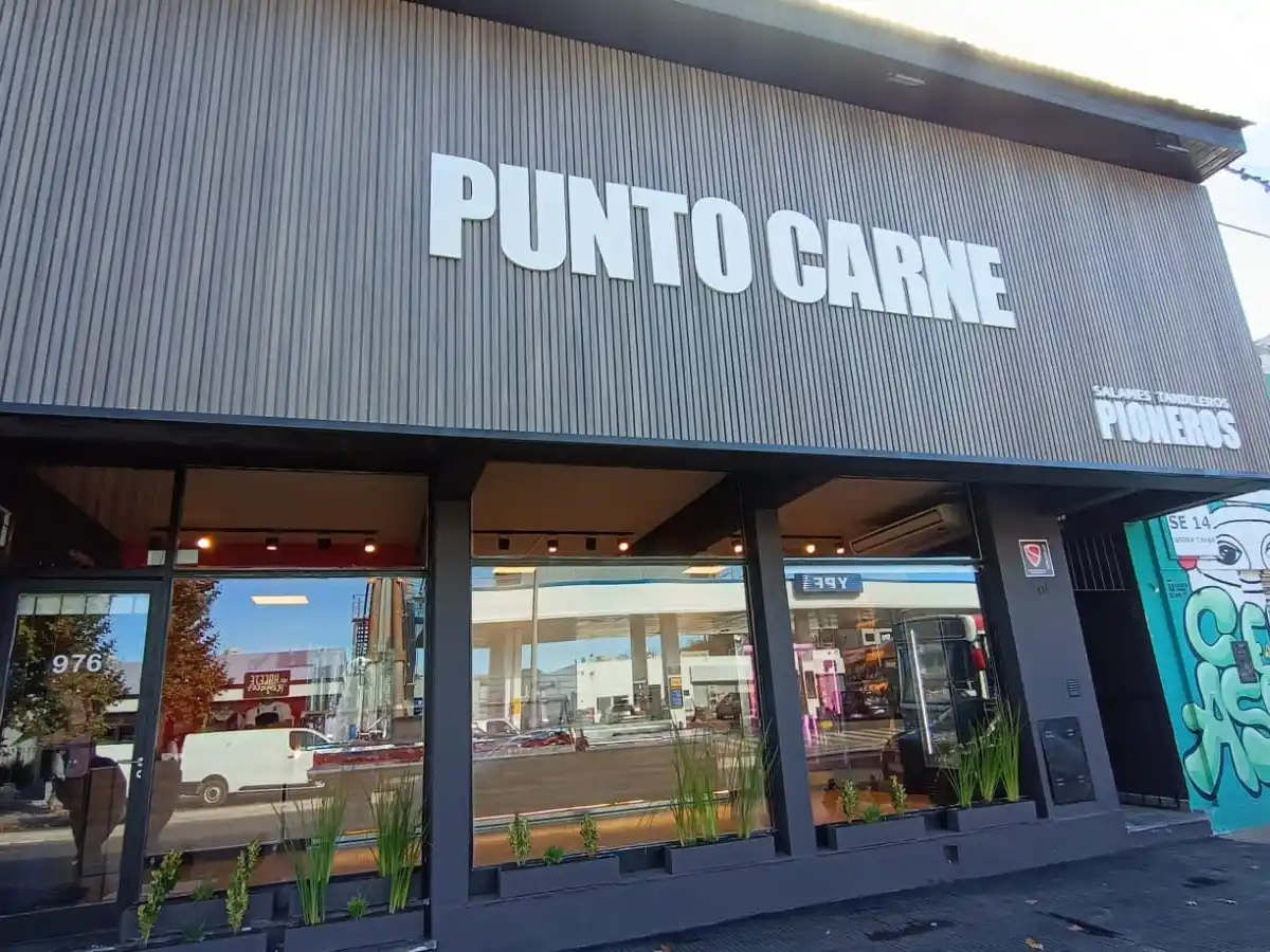 Punto Carne abrió su nuevo local en Avellaneda 970.