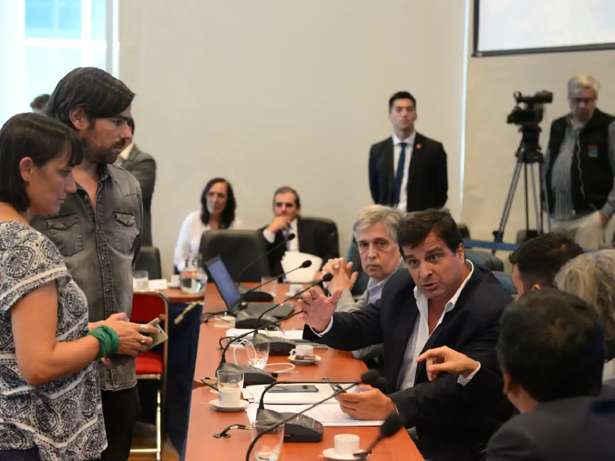 El oficialismo logró dictamen de mayoría para tratar la reforma de jubilaciones de privilegio 
