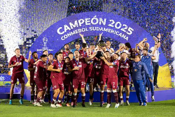 Lanús campeón de la Sudamericana: clasificó a Barracas Central y abrió el sueño internacional para Independiente y River