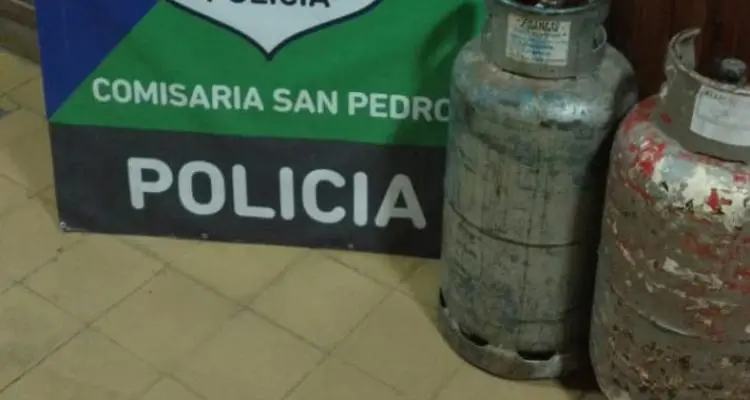 Los acusaron de robar dos garrafas pero su familia asegura que habían ido a comprarlas