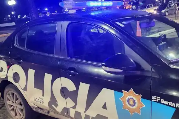 Aprehendieron a un sujeto por agredir a los policias