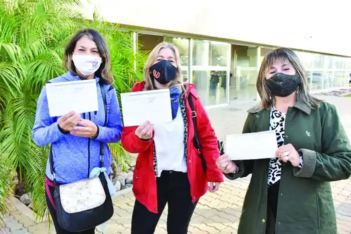 Este miércoles fueron vacunados contra el COVID-19  más de 1500 docentes en Concordia