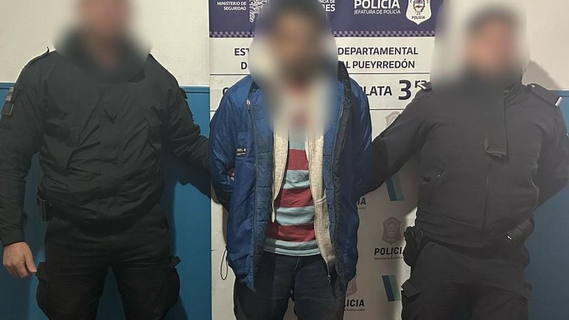 Entró a la casa mientras dormían, cargó tres teles y terminó preso