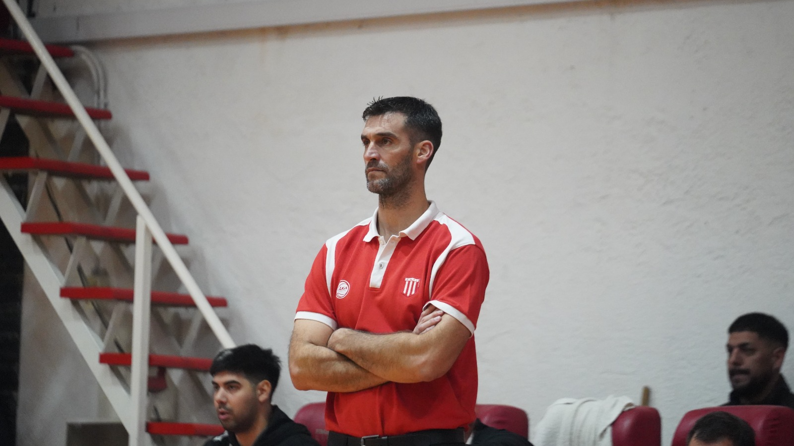 Sebastián Porta continúa como entrenador de San Isidro