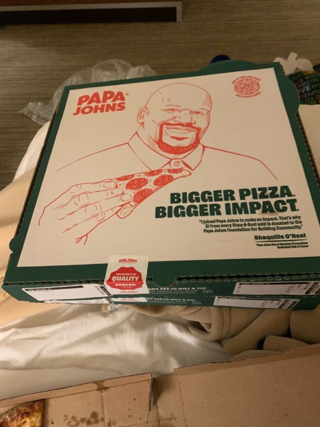 Shaq-a-roni, la pizza inspirada en Shaquille O´Neal que llegó a España