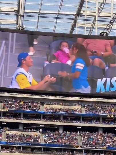 ¿Fake? Catastrófica petición de matrimonio en el partido de los Rams