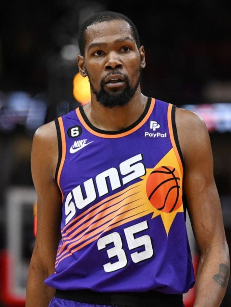 Los Lakers van con todo por Kevin Durant: esto les ofrecerían a los Suns