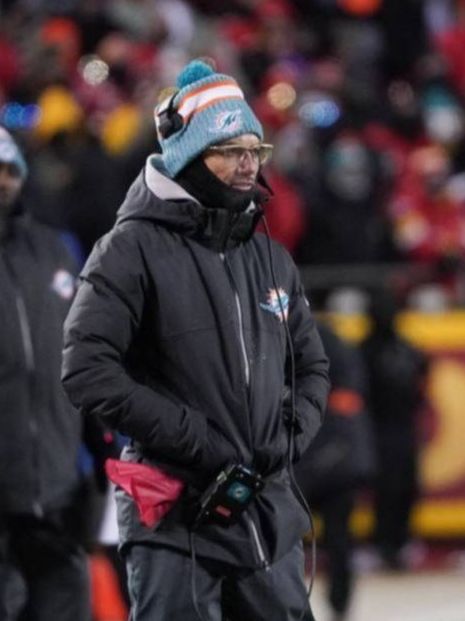 Bajo cero: Chiefs, Dolphins y un frío que dejó congelado hasta el bigote de un entrenador