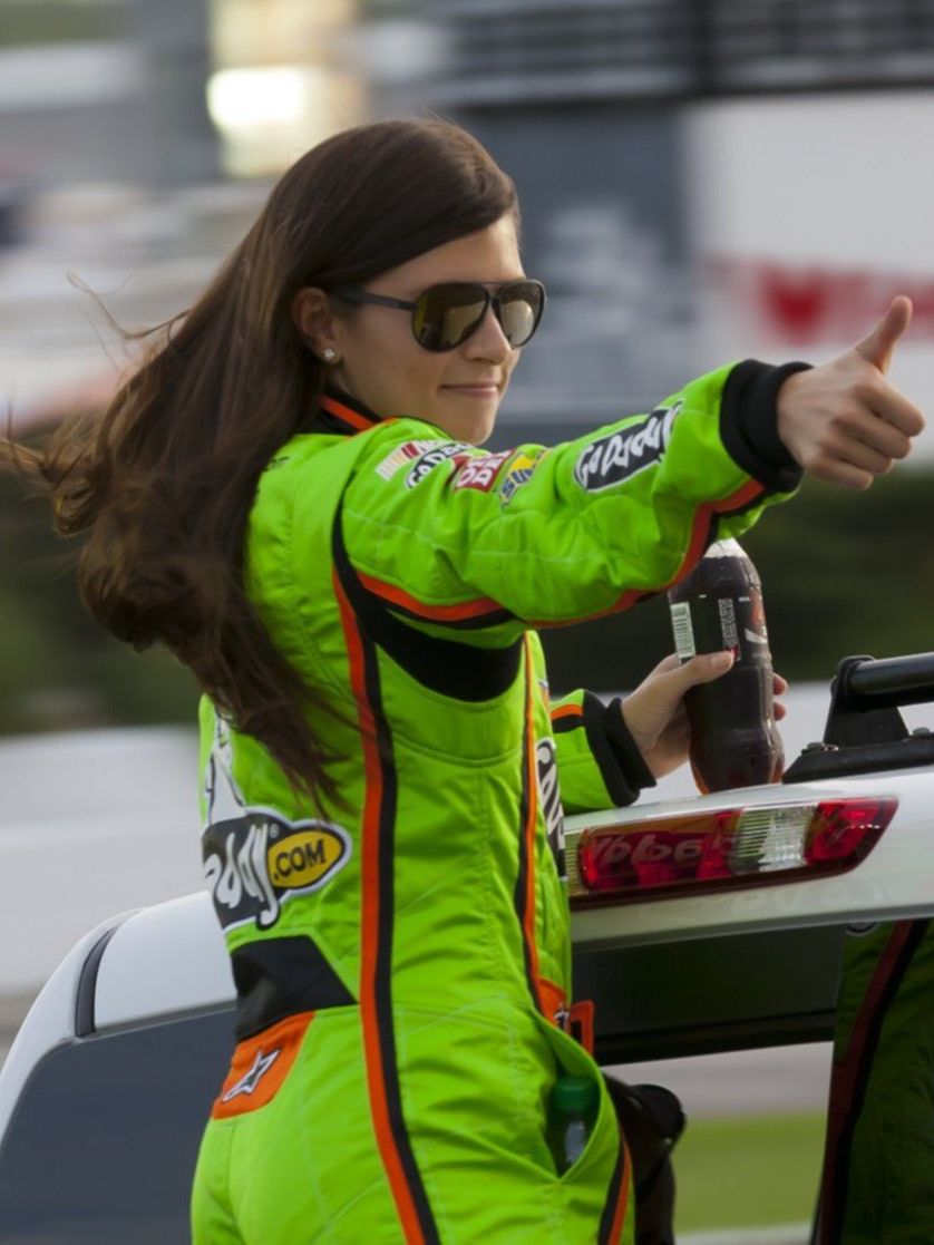 Danica Patrick, más sarcástica que nunca, destroza a la NASA 