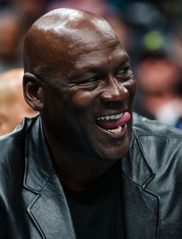 Michael Jordan tiró las zapatillas Reebok de un rapero por entrar a su casa con ellas