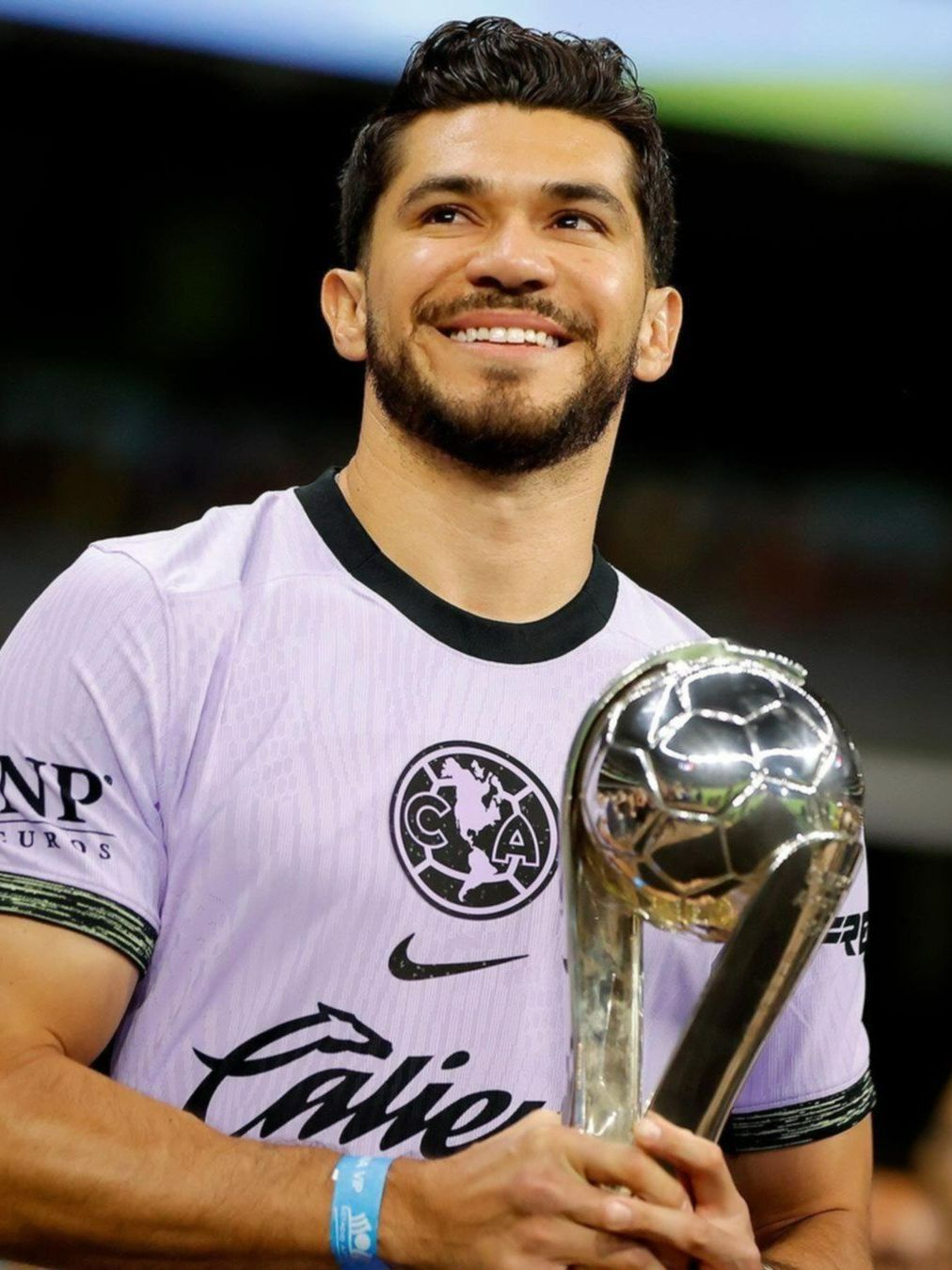 Club América festeja bicampeonato en el Estadio Azteca: leyendas presentes y ausentes