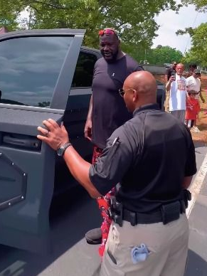 Así es la monstruosa camioneta que compró Shaquille O´Neal