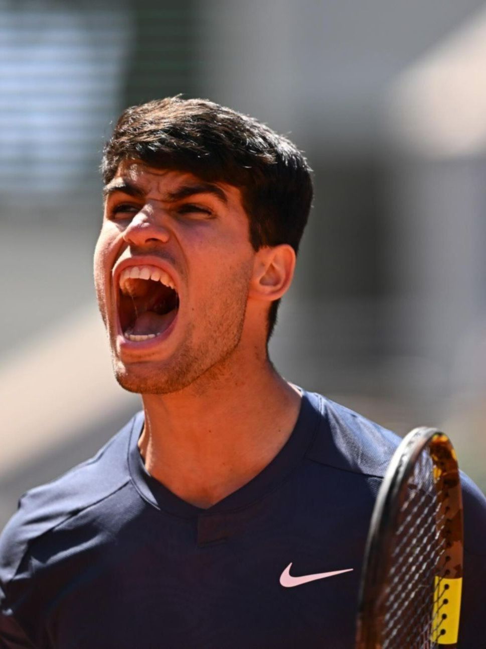 Carlos Alcaraz: el joven talento que desafía la historia en Roland Garros