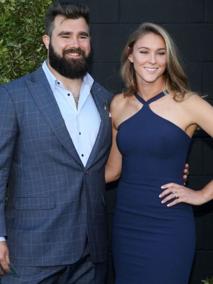 La esposa de Jason Kelce, Kylie, fue acosada por una persona en la calle