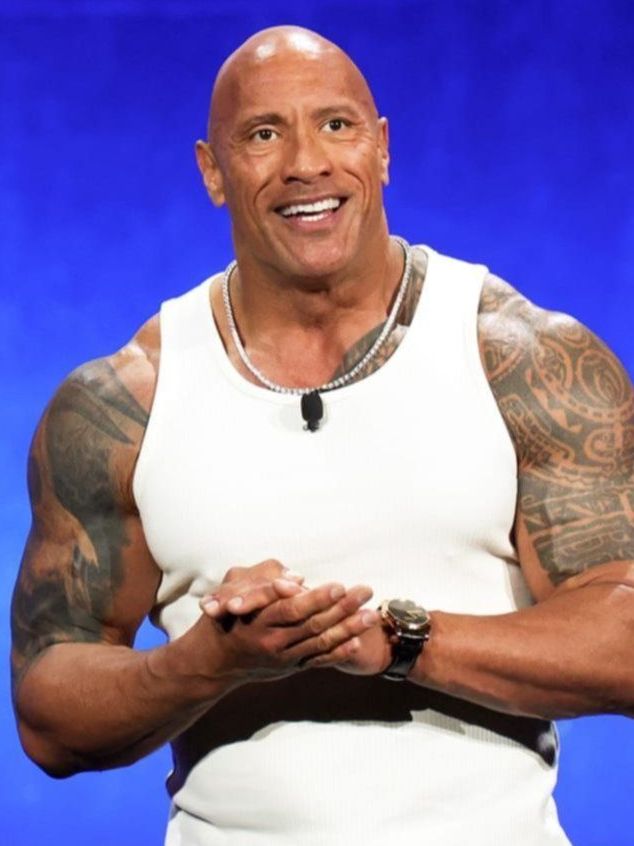 The Rock sorprende con un nuevo look en su próxima película de MMA