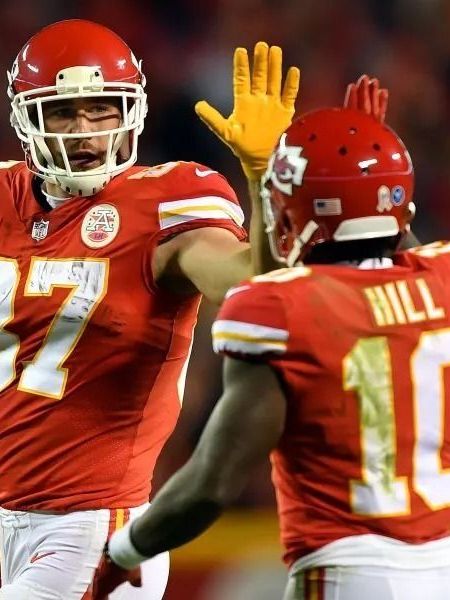 La hermandad de los Chiefs: el homenaje de Tyreek Hill a Travis Kelce